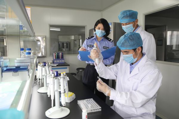 國務(wù)院剛剛發(fā)布：三級綜合醫(yī)院檢驗科均應(yīng)具備獨(dú)立開展新冠病毒檢測能力